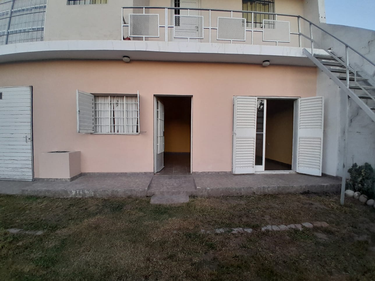 Fachada de DEPARTAMENTO