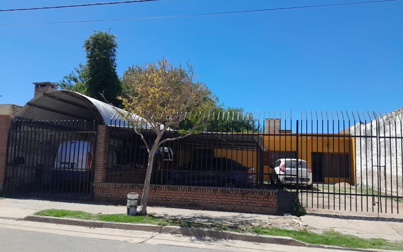 Casa en Venta en Dean Funes